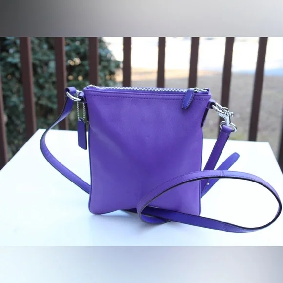 Coach Legacy cross body bag - Picture 2 of 13